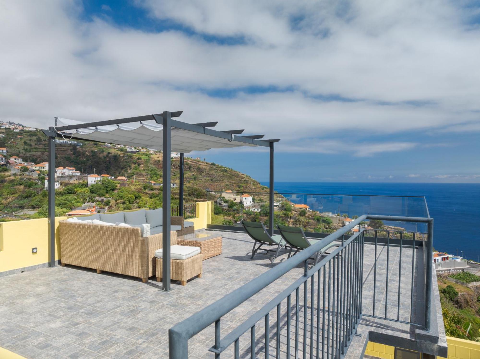 Sky & Ocean Villa Calheta  Eksteriør billede